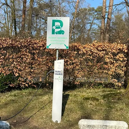 Veluwe Private Jacuzzi, Park Swimming Pool And Children's Entertainment