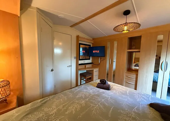 Veluwe Private Jacuzzi, Park Swimming Pool And Children's Entertainment Hoenderloo