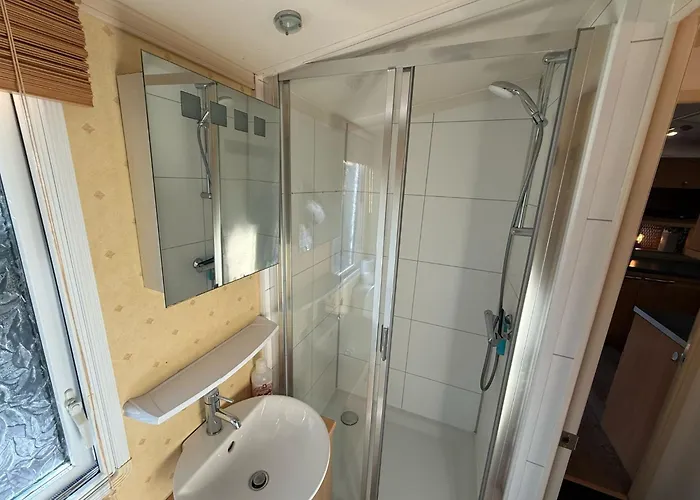 Veluwe Private Jacuzzi, Park Swimming Pool And Children's Entertainment Hoenderloo