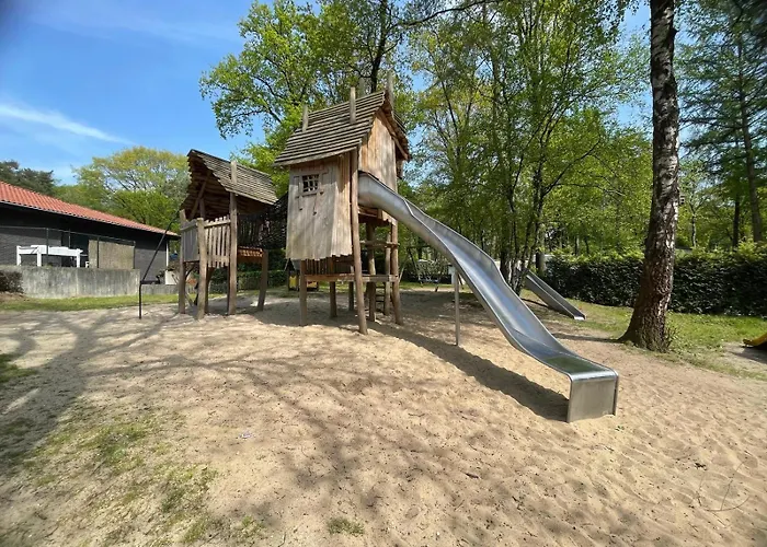 Veluwe Private Jacuzzi, Park Swimming Pool And Children's Entertainment