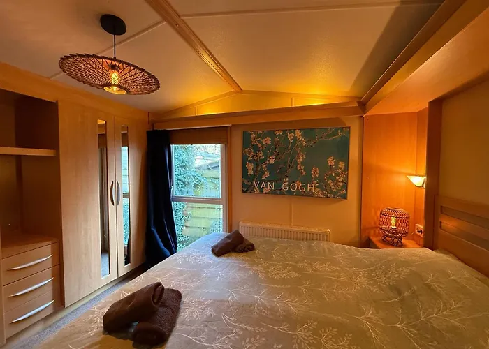 Veluwe Private Jacuzzi, Park Swimming Pool And Children's Entertainment *