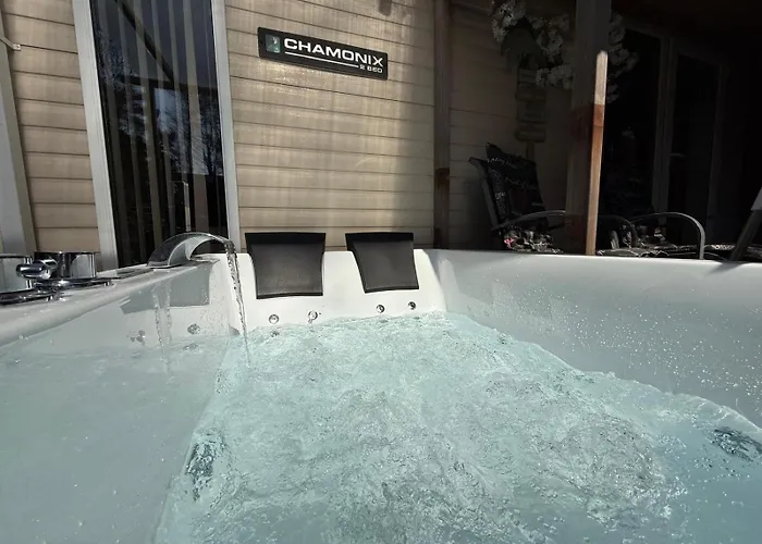 Veluwe Private Jacuzzi, Park Swimming Pool And Children's Entertainment Hoenderloo