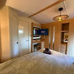 Veluwe Private Jacuzzi, Park Swimming Pool And Children's Entertainment Hoenderloo