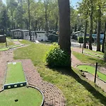 Lejlighed Veluwe Private Jacuzzi, Park Swimming Pool And Children's Entertainment Hoenderloo