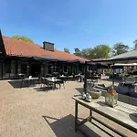 Veluwe Private Jacuzzi, Park Swimming Pool And Children's Entertainment Lejlighed Hoenderloo