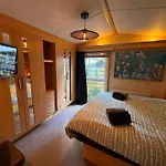 Lejlighed Veluwe Private Jacuzzi, Park Swimming Pool And Children's Entertainment *