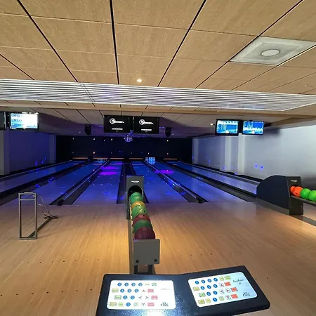 Veluwe Private Jacuzzi, Park Swimming Pool And Children's Entertainment