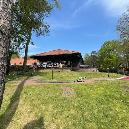 Lägenhet Veluwe Private Jacuzzi, Park Swimming Pool And Children's Entertainment *