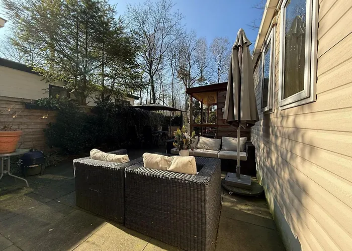 Veluwe Private Jacuzzi, Park Swimming Pool And Children's Entertainment Lägenhet *